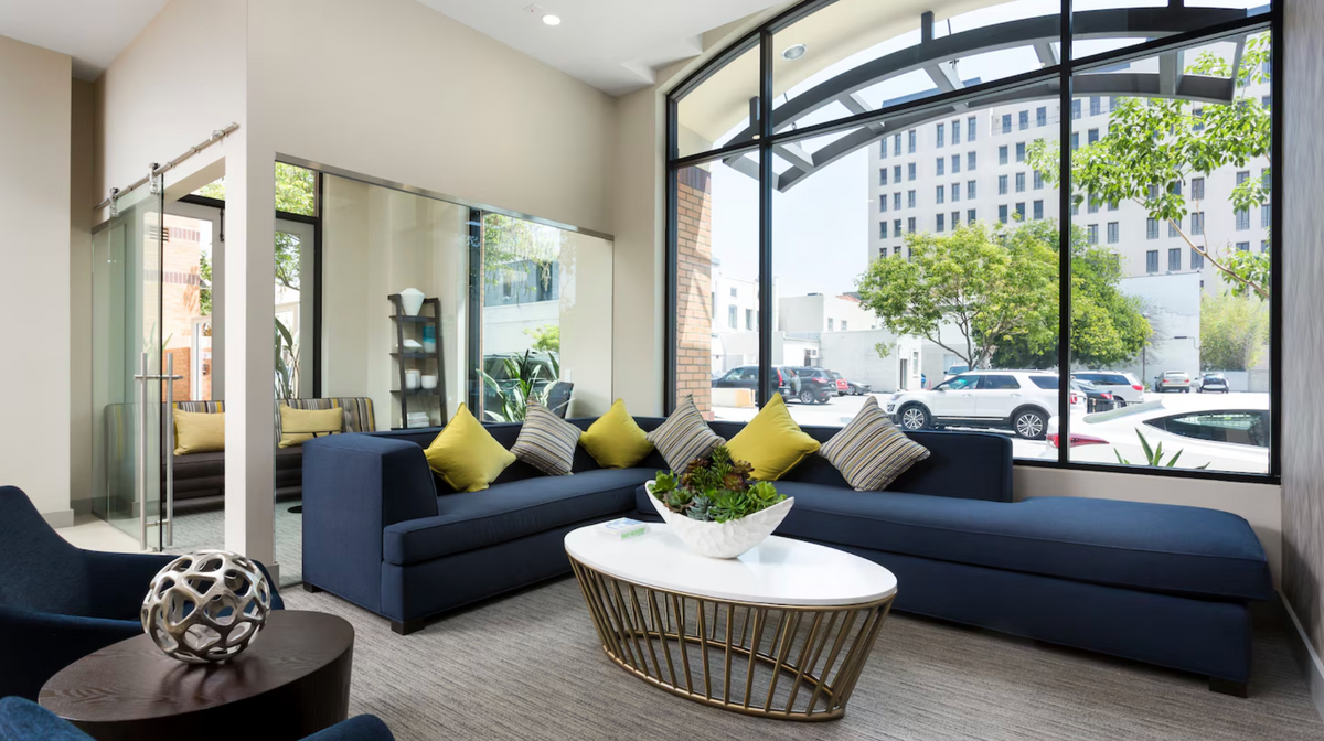 Private Luxury Lounge